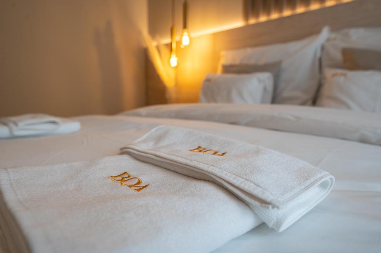 Karoly Boutique Suites, Best Location By Bqa Budapest Kültér fotó