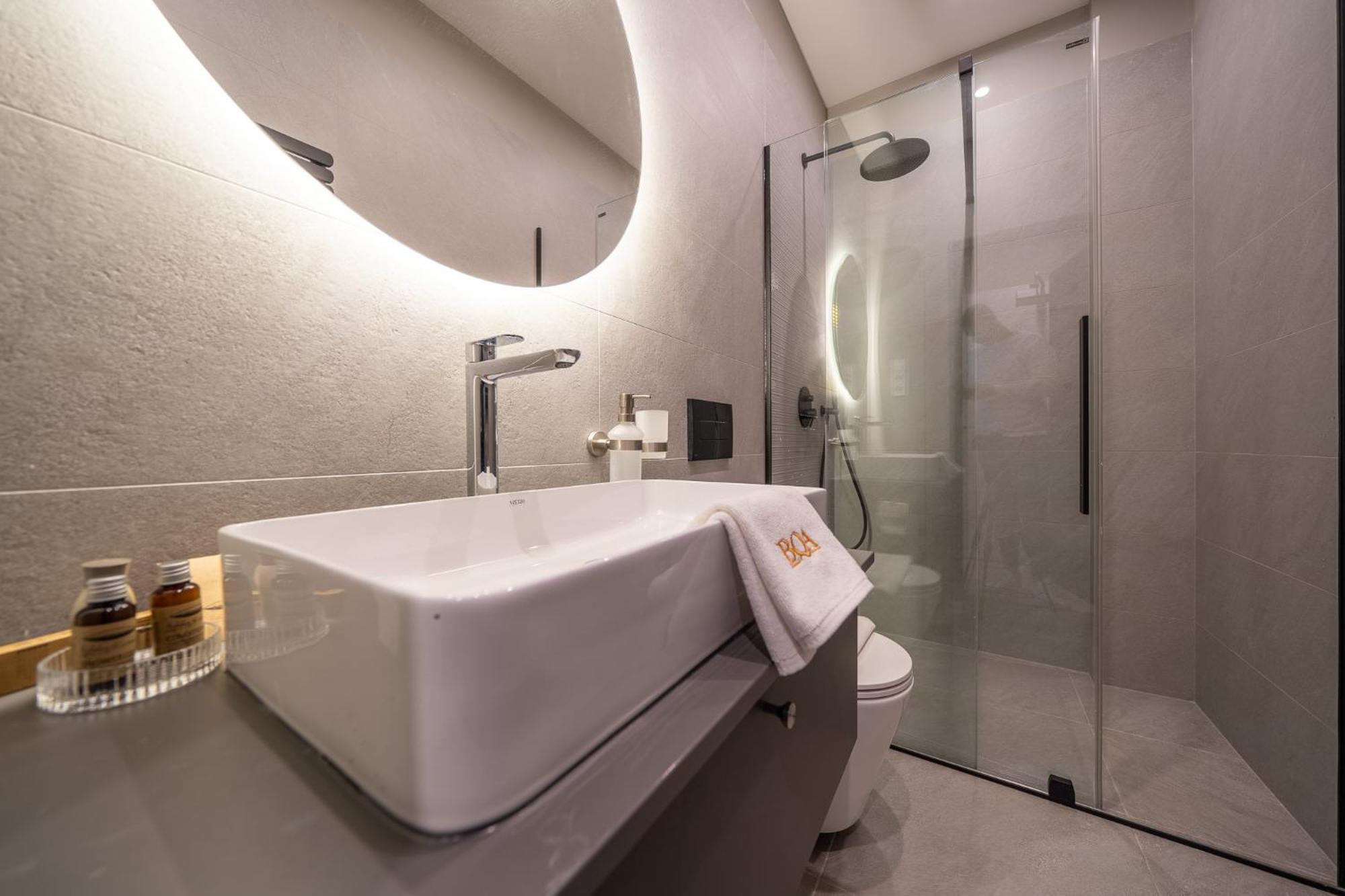 Karoly Boutique Suites, Best Location By Bqa Budapest Szoba fotó