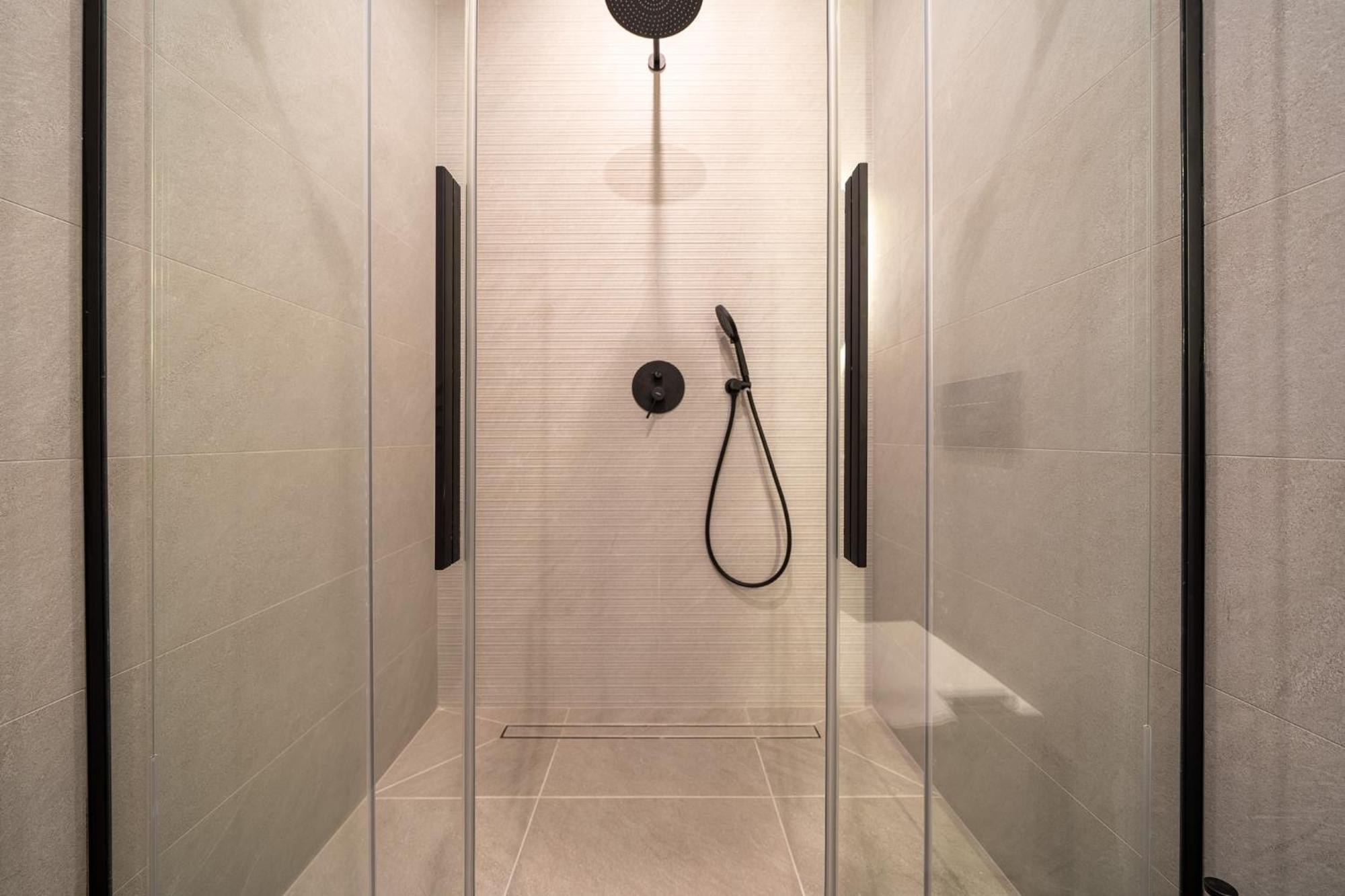 Karoly Boutique Suites, Best Location By Bqa Budapest Kültér fotó